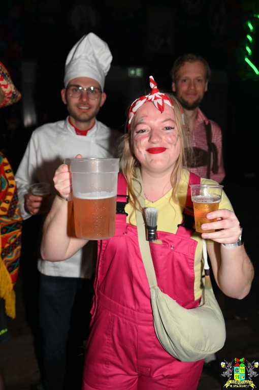 ../Images/Opwarmbal 2026 234.jpg